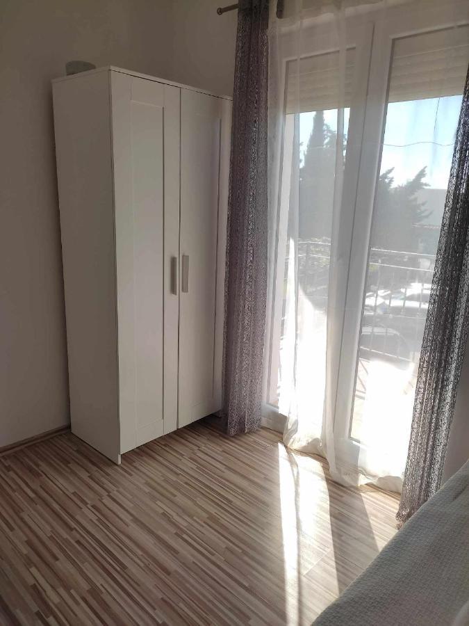 Three Lions Apartment Number 2 Pula Exterior photo